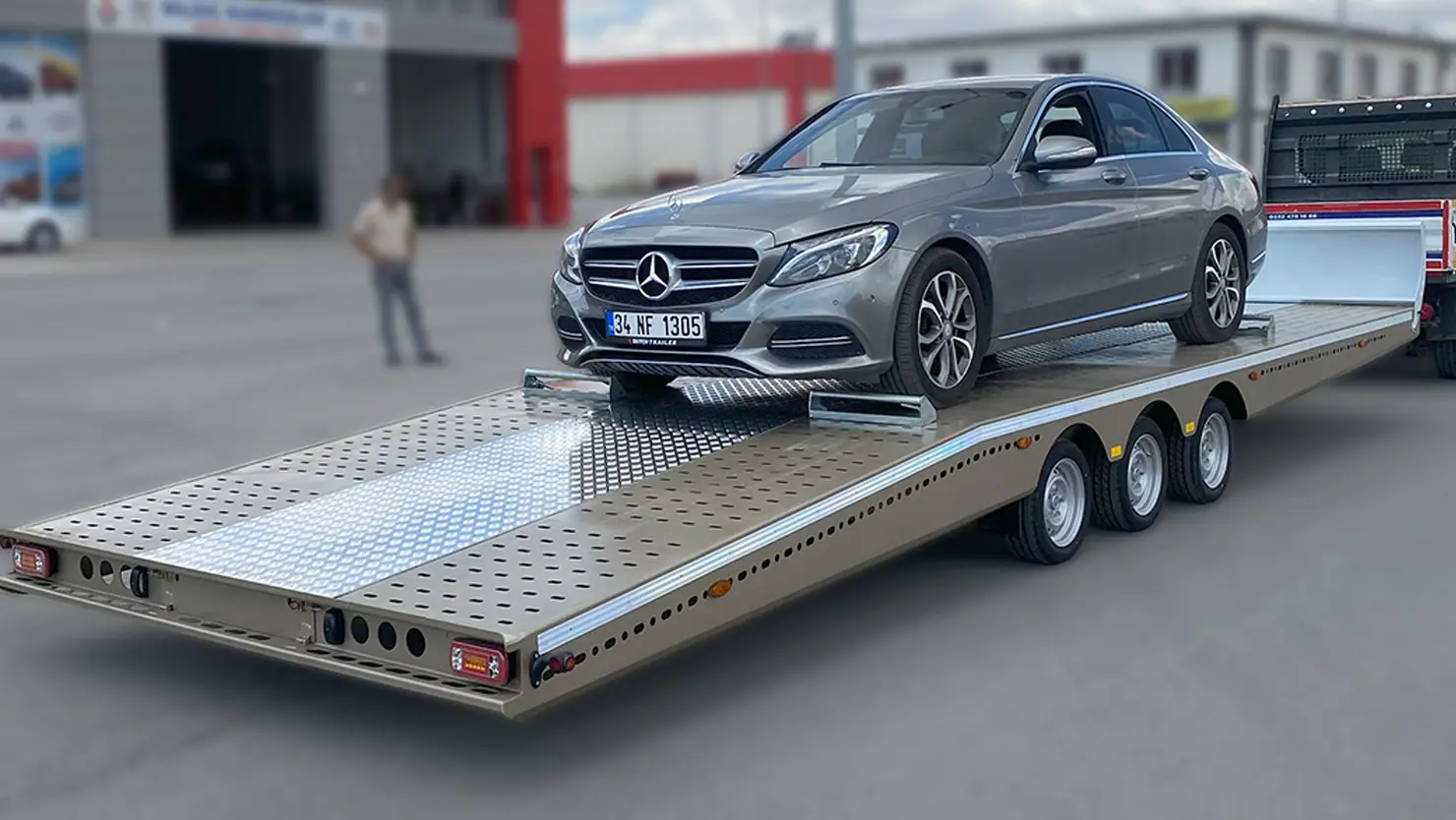 Üç Akslı Oto Taşıma Treyleri